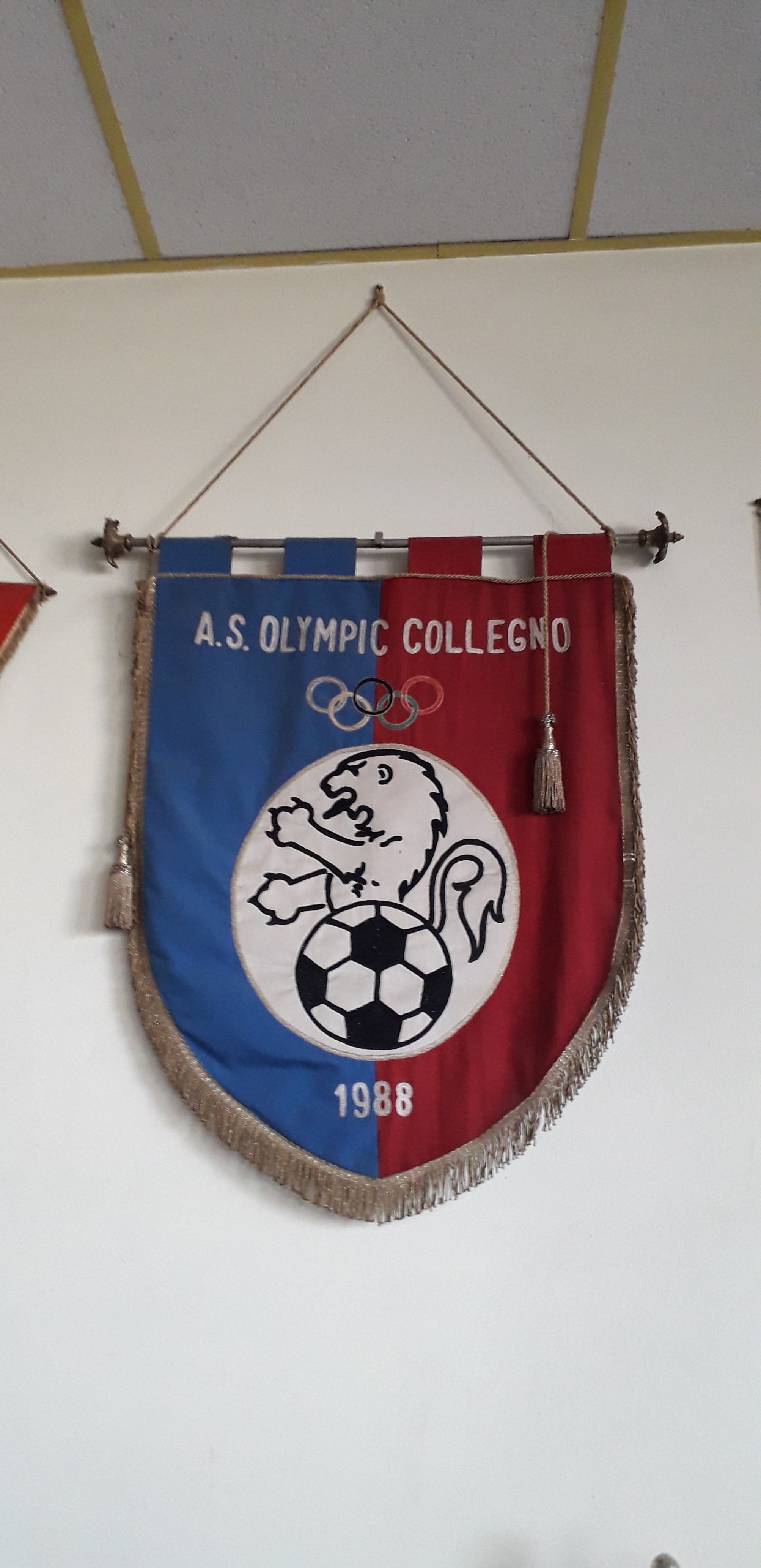 L'OLYMPIC STRAVINCE 2-5